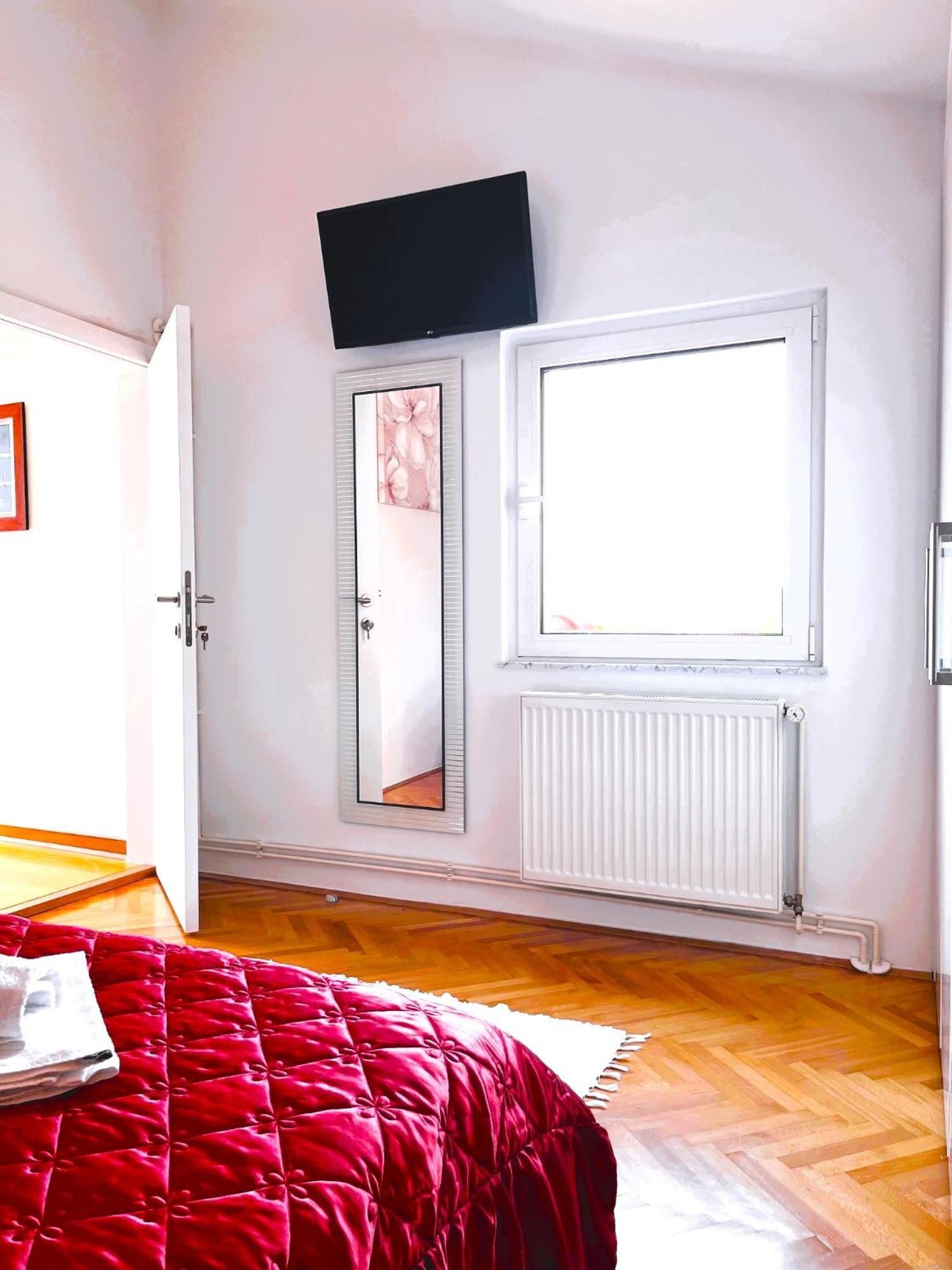 Apartment And Rooms Milak 拉布 外观 照片