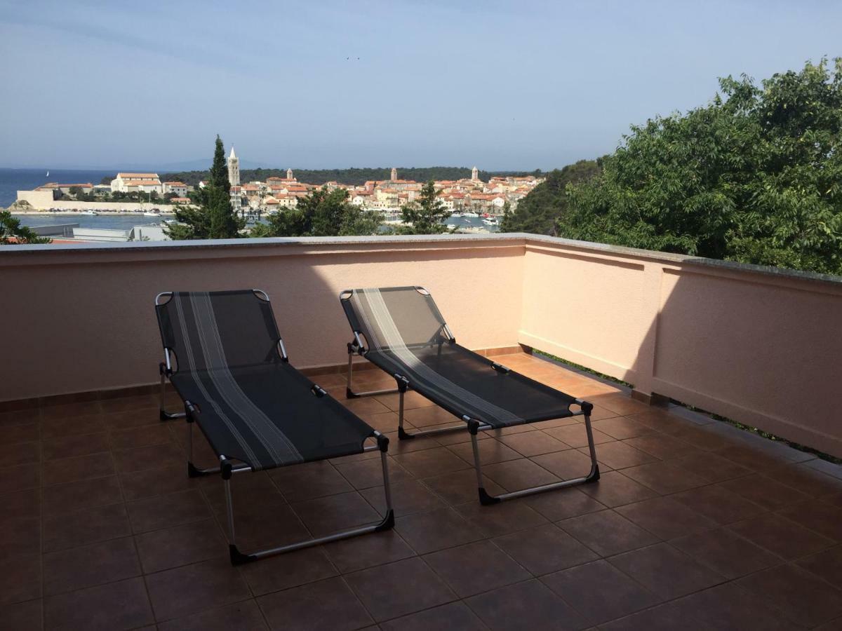 Apartment And Rooms Milak 拉布 外观 照片