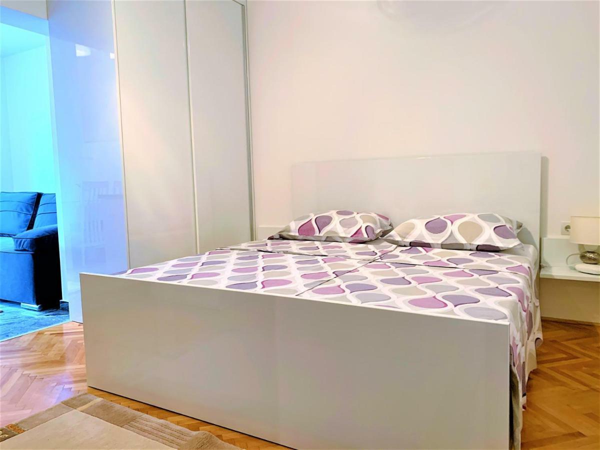 Apartment And Rooms Milak 拉布 外观 照片