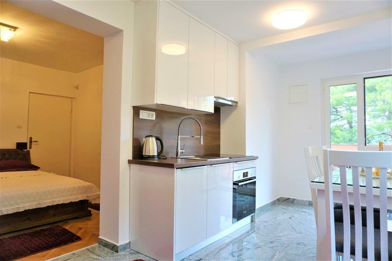 Apartment And Rooms Milak 拉布 外观 照片